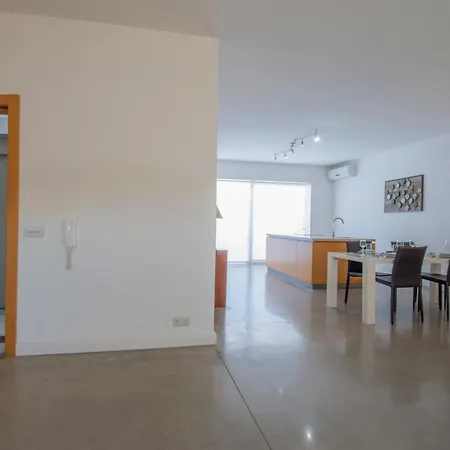 Exclusive St. Julians Penthouse Apartment *
