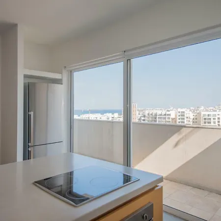 Exclusive St. Julians Penthouse Apartment San Ġiljan